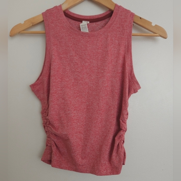 lululemon athletica Tops - NWOT Lululemon license to train tank in heathered vintage rose, size 6